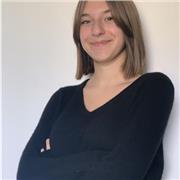 Bonjour, je serai ravie de vous aider à perfectionner votre anglais